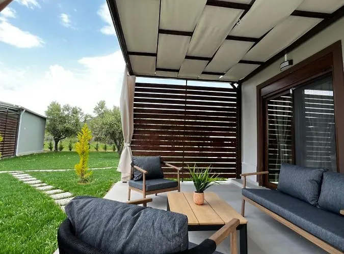 Naiades Villas Aigli
